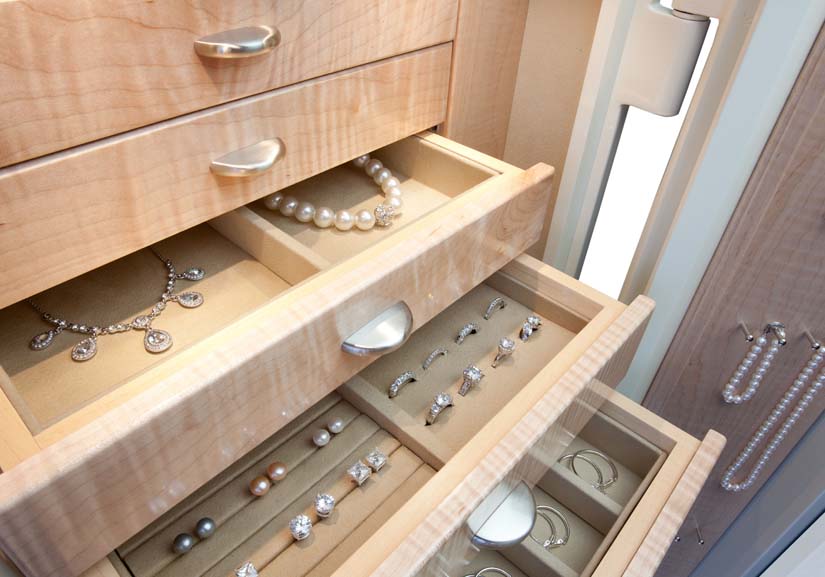Cách bảo quản đồ trang sức Cách bảo quản đồ trang sức Le'mare Jewelry LMJ