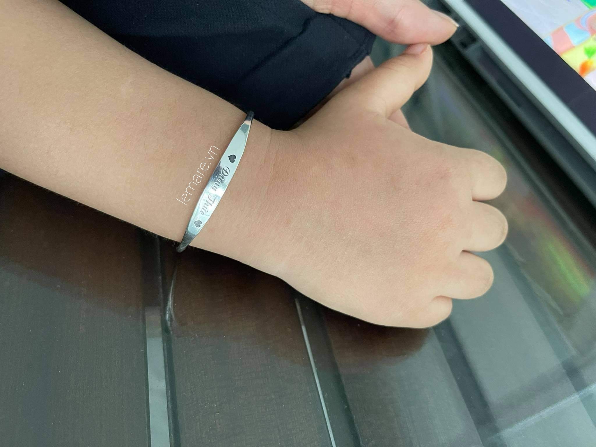 Lắc bạc Le’Mare – Món quà chứa cả bầu trời tình yêu mẹ dành trọn cho con Lắc bạc Le’Mare – Món quà chứa cả bầu trời tình yêu mẹ dành trọn cho con Le'mare Jewelry LMJ