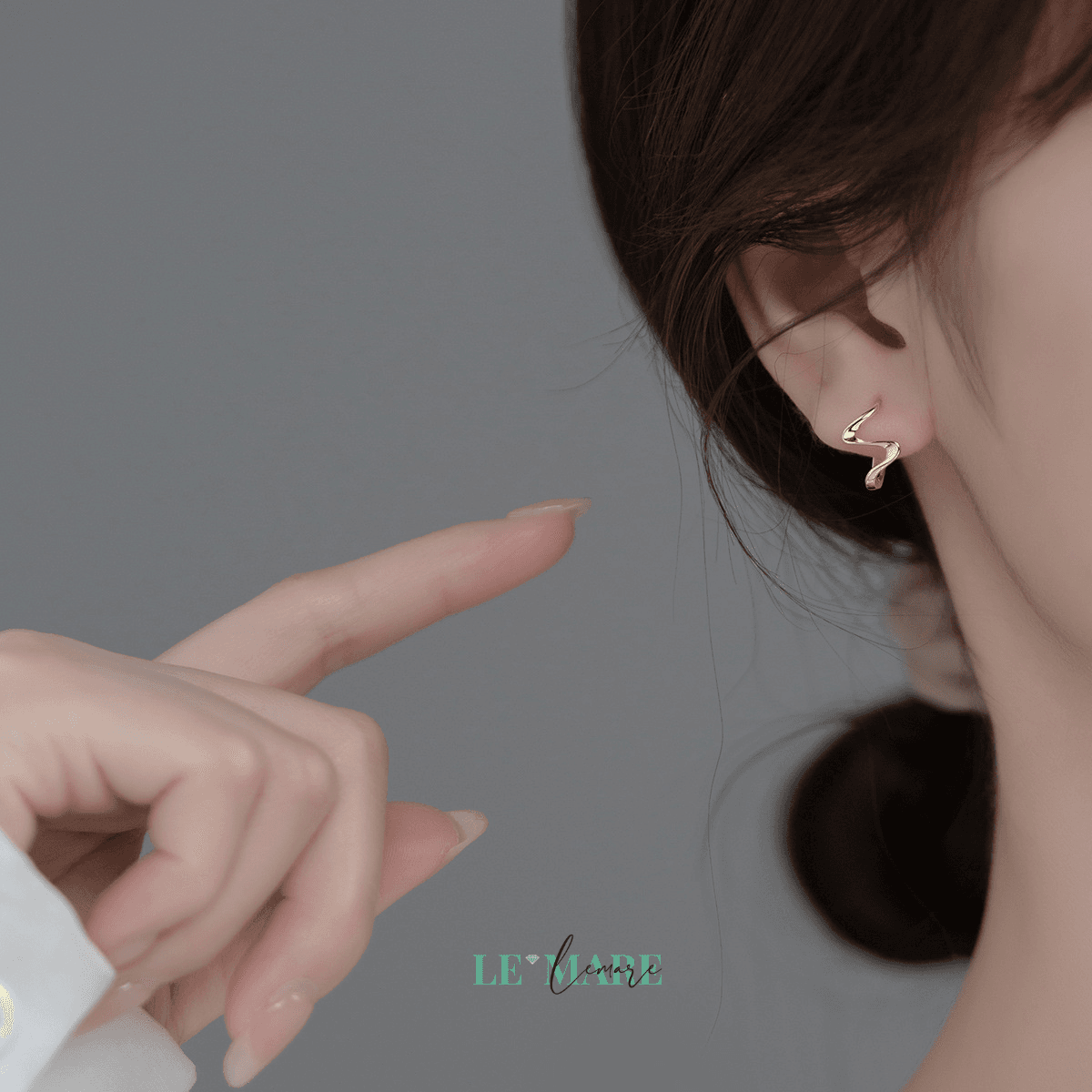 Khuyên tai bạc Le'Mare Jewelry M01273 Khuyên tai bạc Le'Mare Jewelry M01273 Le'mare Jewelry LMJ