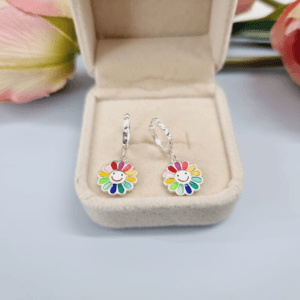 Khuyên tai bạc ta hoa cầu vồng đáng yêu cho bé gái Le’Mare Jewelry Khuyên tai bạc ta hoa cầu vồng đáng yêu cho bé gái Le’Mare Jewelry Le'mare Jewelry LMJ