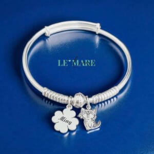 VS bạc ta mix charm Mèo và tag cỏ may mắn khắc tên Le'Mare Jewelry làm quà sinh nhật, đầy tháng, thôi nôi .... bé yêu