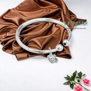 Vòng bạc làm quà thôi nôi, đầy tháng, sinh nhật: Vòng bạc ta CR khắc tên bé mix charm Hổ Le’Mare Jewelry miễn phí khắc tên bé