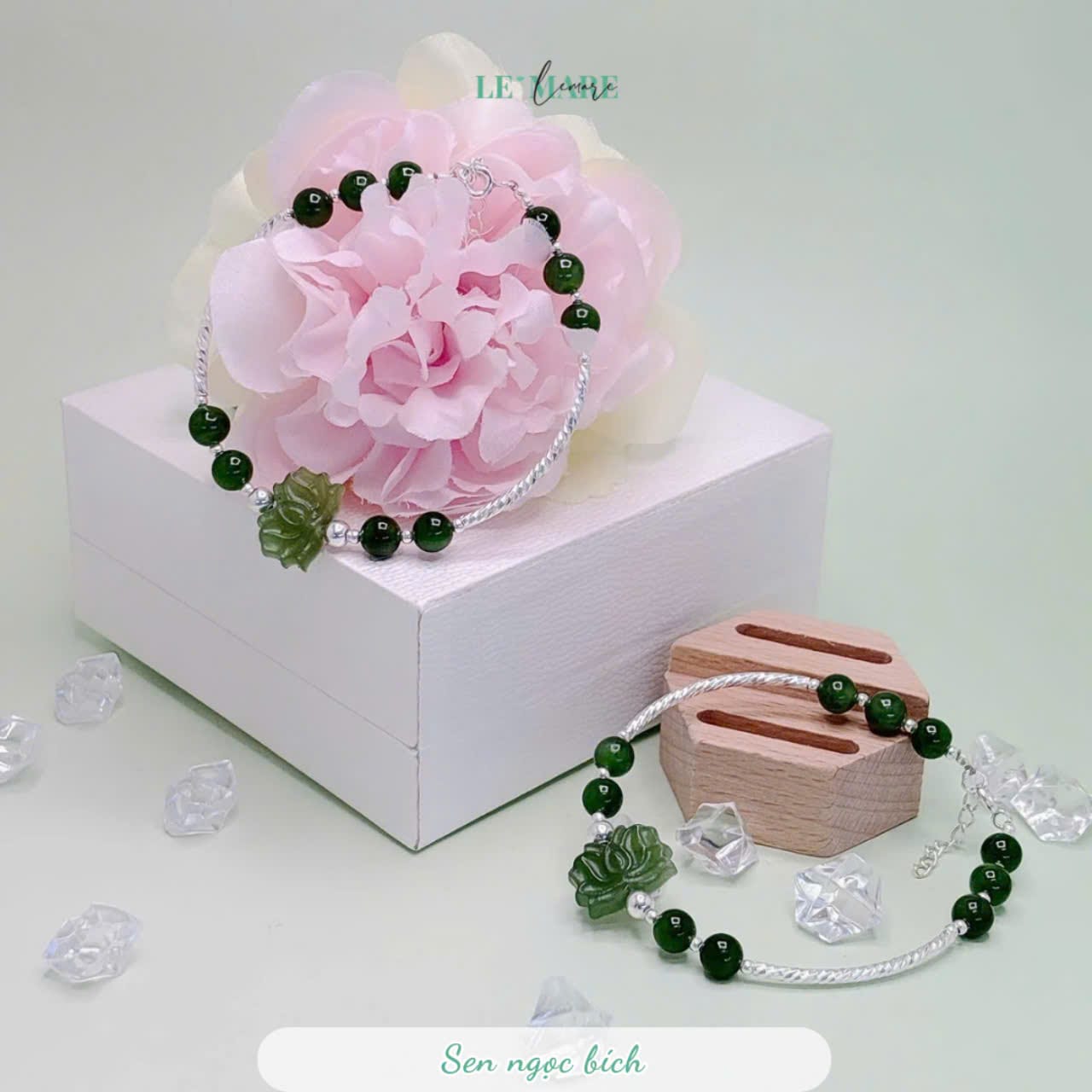 Vòng tay đá phong thuỷ - món quà số 1 ý nghĩa mang giá trị tinh thần to lớn dành tặng những người thân yêu Vòng tay đá phong thuỷ - món quà số 1 ý nghĩa mang giá trị tinh thần to lớn dành tặng những người thân yêu Le'mare Jewelry LMJ