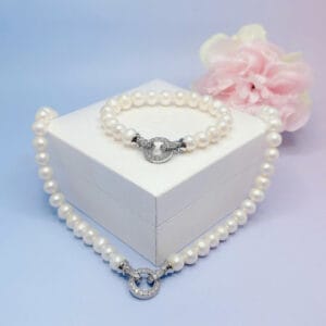 Set ngọc trai khoá tròn đá Le'Mare Jewelry – Gợi ý món quà sang trọng và độc đáo dành tặng người phụ nữ trân quý Set ngọc trai khoá tròn đá Le'Mare Jewelry – Gợi ý món quà sang trọng và độc đáo dành tặng người phụ nữ trân quý Le'mare Jewelry LMJ