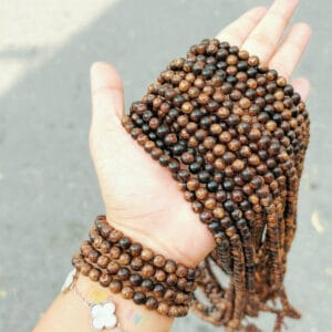 Chuỗi hạt trầm hương sánh 6mm 108 hạt Le'Mare Jewelry – Gợi ý món quà độc đáo và ý nghĩa dành tặng người phụ nữ trân quý trong các dịp kỷ niệm, ngày lễ 20/10, 8/3... Chuỗi hạt trầm hương sánh 6mm 108 hạt Le'Mare Jewelry – Gợi ý món quà độc đáo và ý nghĩa dành tặng người phụ nữ trân quý trong các dịp kỷ niệm, ngày lễ 20/10, 8/3... Le'mare Jewelry LMJ