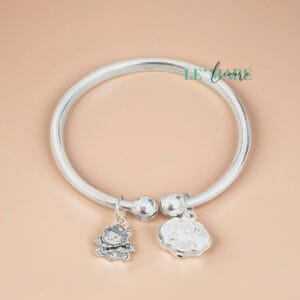 Quà tặng bạc đáng yêu cho bé: Vòng bạc ta PN02 khắc tên bé yêu mix charm rồng và khánh bình an Le’Mare Jewelry