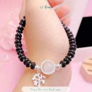 Vòng tay ngọc onyx đen mix charm Đại lâm mộc bạc ta Le'Mare Jewelry – Gợi ý món quà độc đáo và ý nghĩa dành tặng người phụ nữ trân quý trong các dịp kỷ niệm, ngày lễ 20/10, 8/3... Vòng tay ngọc onyx đen mix charm Đại lâm mộc bạc ta Le'Mare Jewelry – Gợi ý món quà độc đáo và ý nghĩa dành tặng người phụ nữ trân quý trong các dịp kỷ niệm, ngày lễ 20/10, 8/3... Le'mare Jewelry LMJ