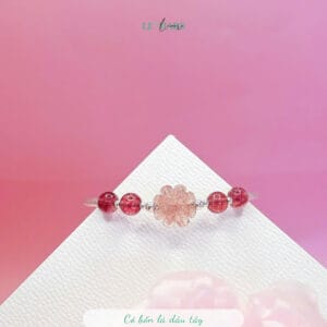 Vòng tay cỏ 4 lá thạch anh dâu tây hồng mix ống bạc ta xoắn Le'Mare Jewelry – Gợi ý món quà độc đáo và ý nghĩa dành tặng người phụ nữ trân quý trong các dịp kỷ niệm, ngày lễ 20/10, 8/3... Vòng tay cỏ 4 lá thạch anh dâu tây hồng mix ống bạc ta xoắn Le'Mare Jewelry – Gợi ý món quà độc đáo và ý nghĩa dành tặng người phụ nữ trân quý trong các dịp kỷ niệm, ngày lễ 20/10, 8/3... Le'mare Jewelry LMJ