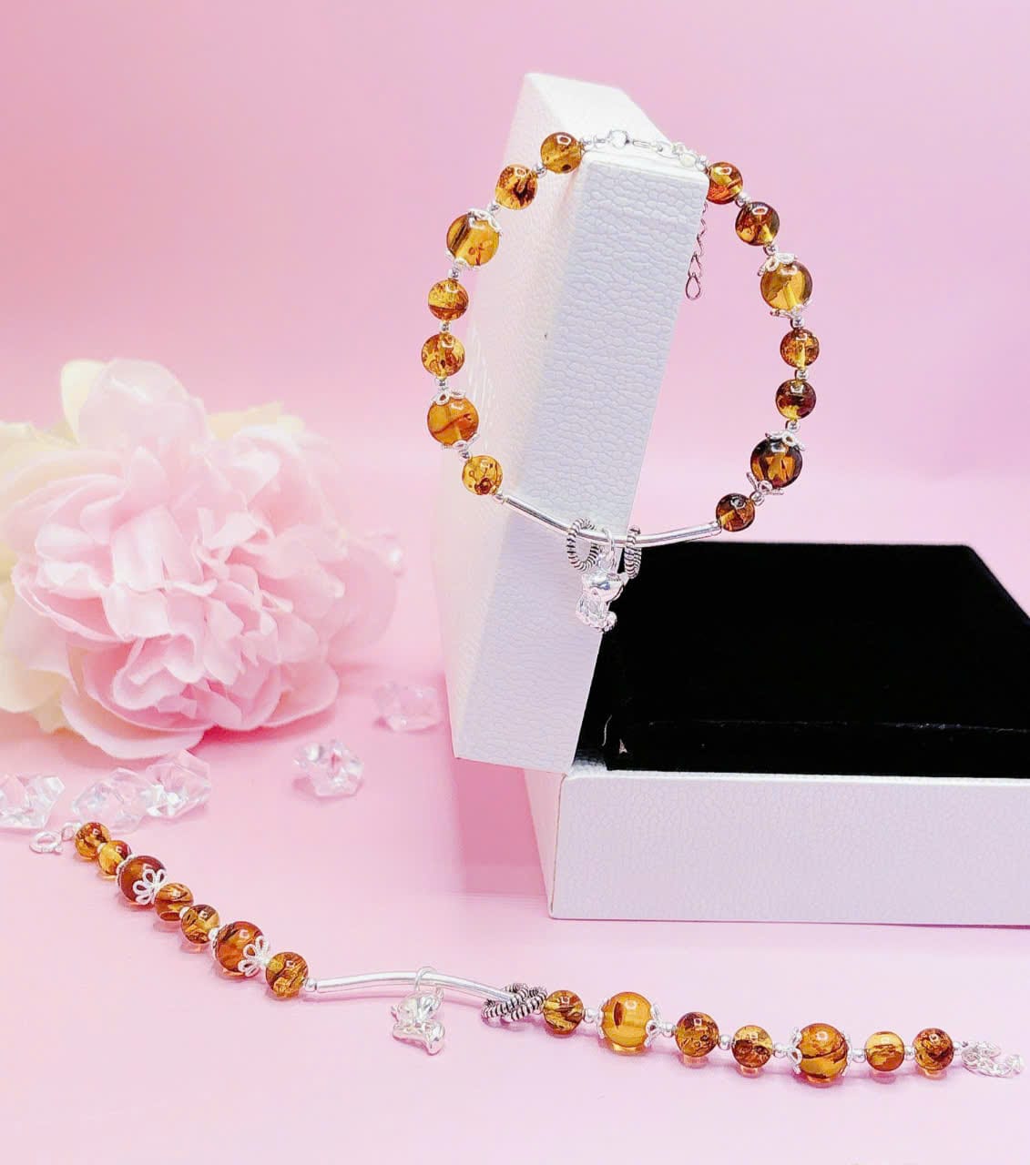 Vòng tay đá hổ phách thiên nhiên mix charm hồ ly bạc Le'Mare Jewelry – Gợi ý món quà độc đáo và ý nghĩa dành tặng người phụ nữ trân quý trong các dịp kỷ niệm, ngày lễ ... Vòng tay đá hổ phách thiên nhiên mix charm hồ ly bạc Le'Mare Jewelry – Gợi ý món quà độc đáo và ý nghĩa dành tặng người phụ nữ trân quý trong các dịp kỷ niệm, ngày lễ ... Le'mare Jewelry LMJ
