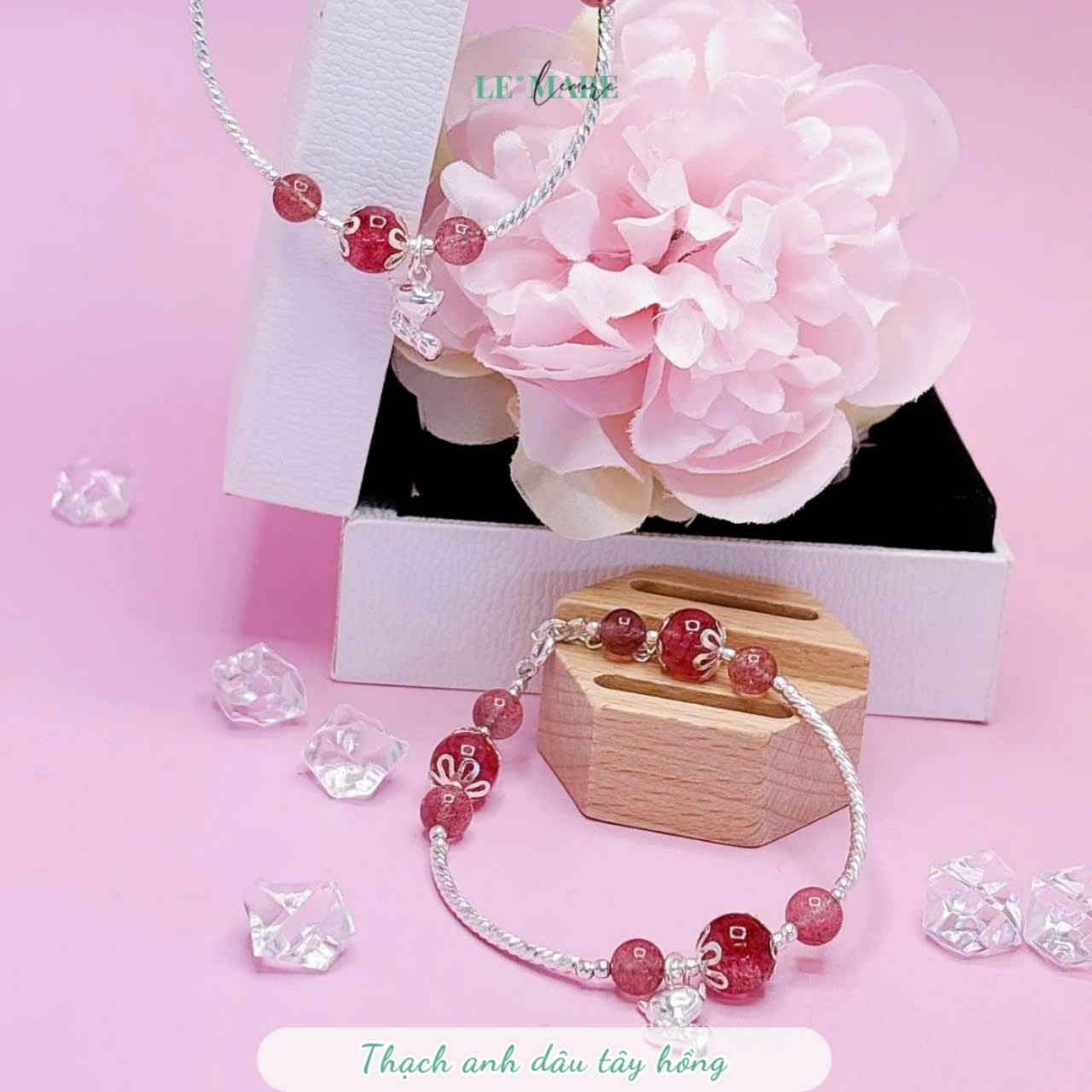 Vòng tay đá thạch anh dâu tây hồng mix charm hồ ly bạc ta Le'Mare Jewelry – Gợi ý món quà độc đáo và ý nghĩa dành tặng người phụ nữ trân quý trong các dịp kỷ niệm, ngày lễ 20/10, 8/3... Vòng tay đá thạch anh dâu tây hồng mix charm hồ ly bạc ta Le'Mare Jewelry – Gợi ý món quà độc đáo và ý nghĩa dành tặng người phụ nữ trân quý trong các dịp kỷ niệm, ngày lễ 20/10, 8/3... Le'mare Jewelry LMJ