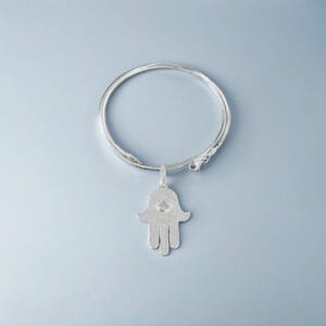Mặt dây chuyền bạc nam Bàn tay Hamsa L01 Le'Mare Jewelry – Gợi ý món quà độc đáo và ý nghĩa dành tặng nam giới trong các dịp sinh nhật, ngày kỷ niệm, lễ tết, giáng sinh - năm mới.... Mặt dây chuyền bạc nam Bàn tay Hamsa L01 Le'Mare Jewelry – Gợi ý món quà độc đáo và ý nghĩa dành tặng nam giới trong các dịp sinh nhật, ngày kỷ niệm, lễ tết, giáng sinh - năm mới.... Le'mare Jewelry LMJ