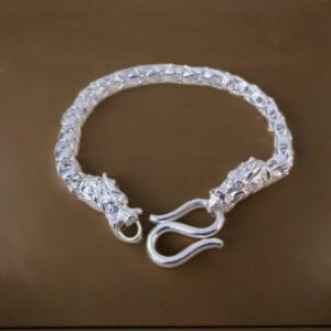 Lắc tay nam chuỗi rồng to M003 Le'Mare Jewelry – Gợi ý món quà độc đáo và ý nghĩa dành tặng nam giới trong các dịp sinh nhật, ngày kỷ niệm, lễ tết, giáng sinh - năm mới....