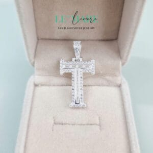 Mặt dây chuyền bạc nam Mặt chữ L03 Le'Mare Jewelry – Gợi ý món quà độc đáo và ý nghĩa dành tặng nam giới trong các dịp sinh nhật, ngày kỷ niệm, lễ tết, giáng sinh - năm mới.... Mặt dây chuyền bạc nam Mặt chữ L03 Le'Mare Jewelry – Gợi ý món quà độc đáo và ý nghĩa dành tặng nam giới trong các dịp sinh nhật, ngày kỷ niệm, lễ tết, giáng sinh - năm mới.... Le'mare Jewelry LMJ