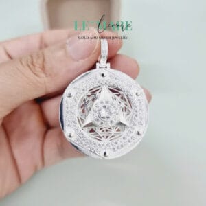 Mặt dây chuyền bạc nam La bàn Compass L10 Le'Mare Jewelry – Gợi ý món quà độc đáo và ý nghĩa dành tặng nam giới trong các dịp sinh nhật, ngày kỷ niệm, lễ tết, giáng sinh - năm mới.... Mặt dây chuyền bạc nam La bàn Compass L10 Le'Mare Jewelry – Gợi ý món quà độc đáo và ý nghĩa dành tặng nam giới trong các dịp sinh nhật, ngày kỷ niệm, lễ tết, giáng sinh - năm mới.... Le'mare Jewelry LMJ