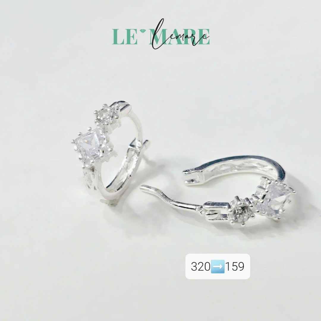 SALE 50% Khuyên tai bạc tròn đá mix trắng Le'Mare Jewelry - món quà ý nghĩa dành cho bé yêu các dịp thôi nôi, đầy tháng, sinh nhật và các ngày kỷ niệm đặc biệt ... SALE 50% Khuyên tai bạc tròn đá mix trắng Le'Mare Jewelry - món quà ý nghĩa dành cho bé yêu các dịp thôi nôi, đầy tháng, sinh nhật và các ngày kỷ niệm đặc biệt ...