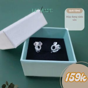 SALE 50% Khuyên nút cài cỏ ba lá đá màu Le'Mare Jewelry - món quà ý nghĩa dành cho bé yêu các dịp thôi nôi, đầy tháng, sinh nhật và các ngày kỷ niệm đặc biệt ... SALE 50% Khuyên nút cài cỏ ba lá đá màu Le'Mare Jewelry - món quà ý nghĩa dành cho bé yêu các dịp thôi nôi, đầy tháng, sinh nhật và các ngày kỷ niệm đặc biệt ... Le'mare Jewelry LMJ