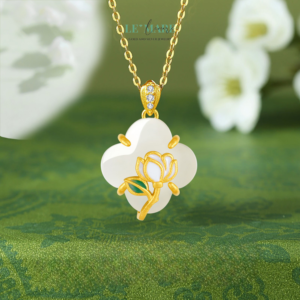 Dây Chuyền Bạc Nữ Ngọc Hoà Điền Cỏ Bốn Lá, Hoạ Tiết 24 Loài Hoa Tượng Trưng Cho Khí Chất Người Phụ Nữ BNDC57