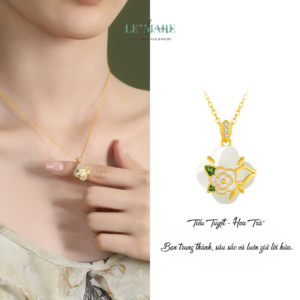 Dây Chuyền Bạc Nữ Ngọc Hoà Điền Cỏ Bốn Lá, Hoạ Tiết 24 Loài Hoa Tượng Trưng Cho Khí Chất Người Phụ Nữ BNDC57 Dây Chuyền Bạc Nữ Ngọc Hoà Điền Cỏ Bốn Lá, Hoạ Tiết 24 Loài Hoa Tượng Trưng Cho Khí Chất Người Phụ Nữ BNDC57 Le'mare Jewelry LMJ