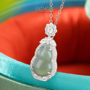 Chiêu Uyên – Linh khí hồ lô, tinh hoa ngọc bích BNDC03 Chiêu Uyên – Linh khí hồ lô, tinh hoa ngọc bích BNDC03 Le'mare Jewelry LMJ