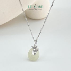Ngọc Nhu – Dây chuyền ngọc bích nữ mang dáng hình của dịu dàng và bền bỉ BNDC35