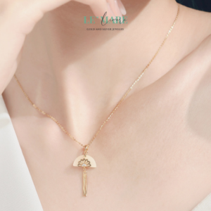 Dây Chuyền Bạc Nữ Ngọc Hoà Điền Chiếc Quạt Sen và Ánh Trăng BNDC56 Dây Chuyền Bạc Nữ Ngọc Hoà Điền Chiếc Quạt Sen và Ánh Trăng BNDC56 Le'mare Jewelry LMJ