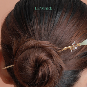 Trâm Cài Tóc Thanh Hoa – Khi nụ hoa ngọc bích chớm nở giữa mái tóc người thiếu nữ BNTC01 Trâm Cài Tóc Thanh Hoa – Khi nụ hoa ngọc bích chớm nở giữa mái tóc người thiếu nữ BNTC01 Le'mare Jewelry LMJ