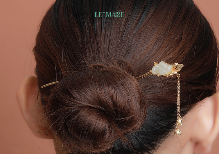 TRÂM CÀI TÓC DAO TÂM – TINH HOA VƯƠNG GIẢ TRONG MỘT CHIẾC TRÂM CÀI TÓC NGỌC BÍCH NỮ BNTC06 TRÂM CÀI TÓC DAO TÂM – TINH HOA VƯƠNG GIẢ TRONG MỘT CHIẾC TRÂM CÀI TÓC NGỌC BÍCH NỮ BNTC06 Le'mare Jewelry LMJ