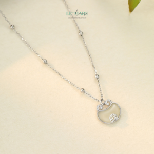 Dây Chuyền Bạc Nữ Ngọc Hòa Điền Túi Tài Lộc – Vượng Khí và May Mắn BNDC67