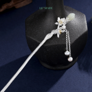 Alternative view of Trâm Cài Tóc Ngọc Hoà Điền Cúc Chi Trong Gió – Dịu Dàng Duyên Dáng BNTC27