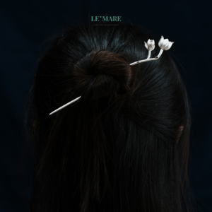 Trâm Cài Tóc Nụ Tầm Xuân Bạc S925 – Khởi Đầu Mới, Đầy Sức Sống Và Hy Vọng BNTC29 Trâm Cài Tóc Nụ Tầm Xuân Bạc S925 – Khởi Đầu Mới, Đầy Sức Sống Và Hy Vọng BNTC29 Le'mare Jewelry LMJ