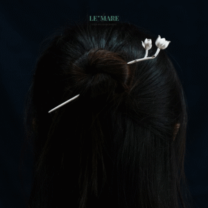 Trâm Cài Tóc Nụ Hoa E Ấp – Duyên Dáng Thanh Xuân - Bạc S925 BNTC16 Trâm Cài Tóc Nụ Hoa E Ấp – Duyên Dáng Thanh Xuân - Bạc S925 BNTC16 Le'mare Jewelry LMJ