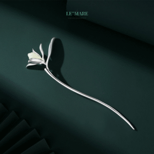 Trâm Cài Tóc Ngọc Hoà Điền Mộc Lan Đón Nắng – Vẻ Đẹp Của Sự Thanh Cao và Khai Hoa Nội Tâm BNTC22