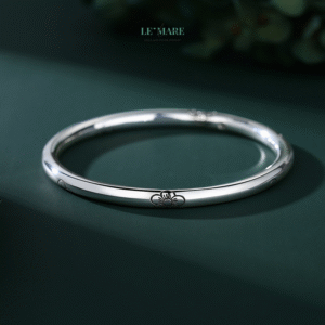 Vòng Tay Bạc Nữ Huyền Thủy Tâm Giao – Dòng Chảy Của Nữ Tính Và Kết Nối Tâm Hồn BNVT90 Vòng Tay Bạc Nữ Huyền Thủy Tâm Giao – Dòng Chảy Của Nữ Tính Và Kết Nối Tâm Hồn BNVT90 Le'mare Jewelry LMJ