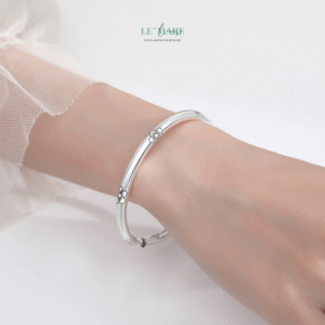 Vòng Tay Bạc Nữ Huyền Thủy Tâm Giao – Dòng Chảy Của Nữ Tính Và Kết Nối Tâm Hồn BNVT90 Vòng Tay Bạc Nữ Huyền Thủy Tâm Giao – Dòng Chảy Của Nữ Tính Và Kết Nối Tâm Hồn BNVT90 Le'mare Jewelry LMJ