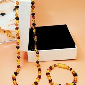 Bộ dây chuyền và lắc tay hổ phách hoa bay lẫn Le'Mare Jewelry - món quà ý nghĩa dành cho bé yêu các dịp thôi nôi, đầy tháng, sinh nhật và các ngày kỷ niệm đặc biệt … Bộ dây chuyền và lắc tay hổ phách hoa bay lẫn Le'Mare Jewelry - món quà ý nghĩa dành cho bé yêu các dịp thôi nôi, đầy tháng, sinh nhật và các ngày kỷ niệm đặc biệt … Le'mare Jewelry LMJ