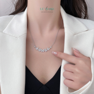 Dây chuyền bạc nữ Ngũ Điệp – Năm cánh bướm, một khoảng trời bình yên BNDC99 Dây chuyền bạc nữ Ngũ Điệp – Năm cánh bướm, một khoảng trời bình yên BNDC99 Le'mare Jewelry LMJ