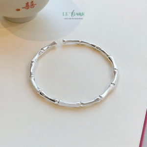 Trúc Ân – Vòng Tay Bạc Nữ Mang Hình Bóng Cân Trúc và Lòng Tri Ân Lặng Thầm BNVT105 Trúc Ân – Vòng Tay Bạc Nữ Mang Hình Bóng Cân Trúc và Lòng Tri Ân Lặng Thầm BNVT105 Le'mare Jewelry LMJ