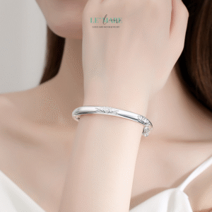 Bạch Liên – Vòng Tay Bạc Nữ Thanh Khiết Như Một Đóa Sen Trắng BNVT106 Bạch Liên – Vòng Tay Bạc Nữ Thanh Khiết Như Một Đóa Sen Trắng BNVT106 Le'mare Jewelry LMJ
