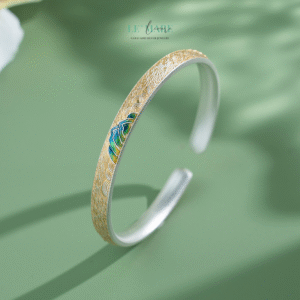 PHONG KIM – VÒNG TAY BẠC NỮ NHẸ NHƯ GÓI GIÓ, SÁNG NHƯ ÁNH VÀNG TRÊN ĐỈNH NÚIBNVT108