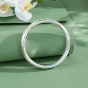 HOÀNG ĐIỆP – VÒNG TAY BẠC NỮ MANG DÁNG HÌNH BƯỚM VÀNG BAY GIỮA NẮNG BNVT109 HOÀNG ĐIỆP – VÒNG TAY BẠC NỮ MANG DÁNG HÌNH BƯỚM VÀNG BAY GIỮA NẮNG BNVT109 Le'mare Jewelry LMJ