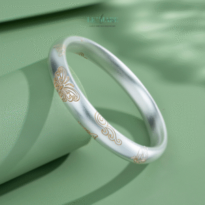 HOÀNG ĐIỆP – VÒNG TAY BẠC NỮ MANG DÁNG HÌNH BƯỚM VÀNG BAY GIỮA NẮNG BNVT109 HOÀNG ĐIỆP – VÒNG TAY BẠC NỮ MANG DÁNG HÌNH BƯỚM VÀNG BAY GIỮA NẮNG BNVT109 Le'mare Jewelry LMJ